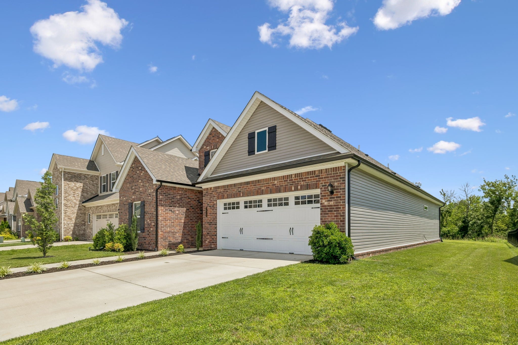 2073 Creekland View Blvd