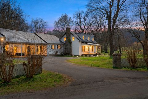 420 Beechwood Rd Bell Buckle TN 37020