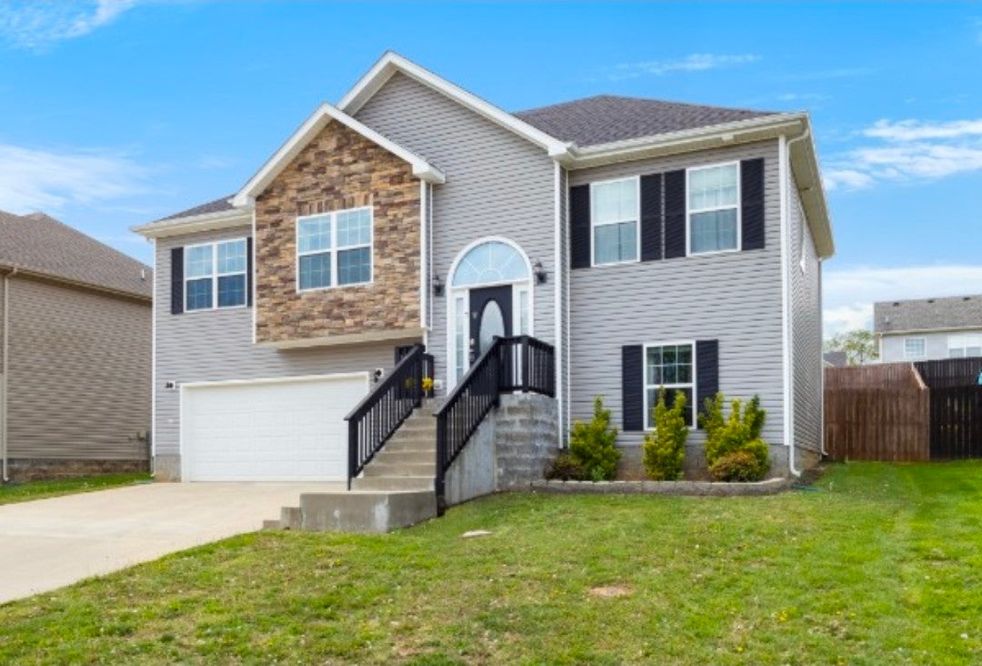 1391 Freedom Dr