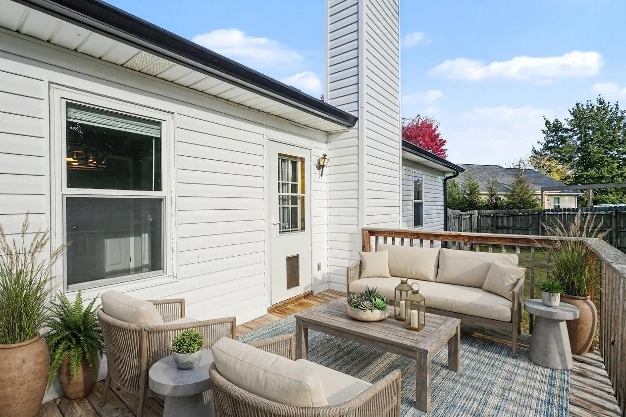 100 Garland Ct