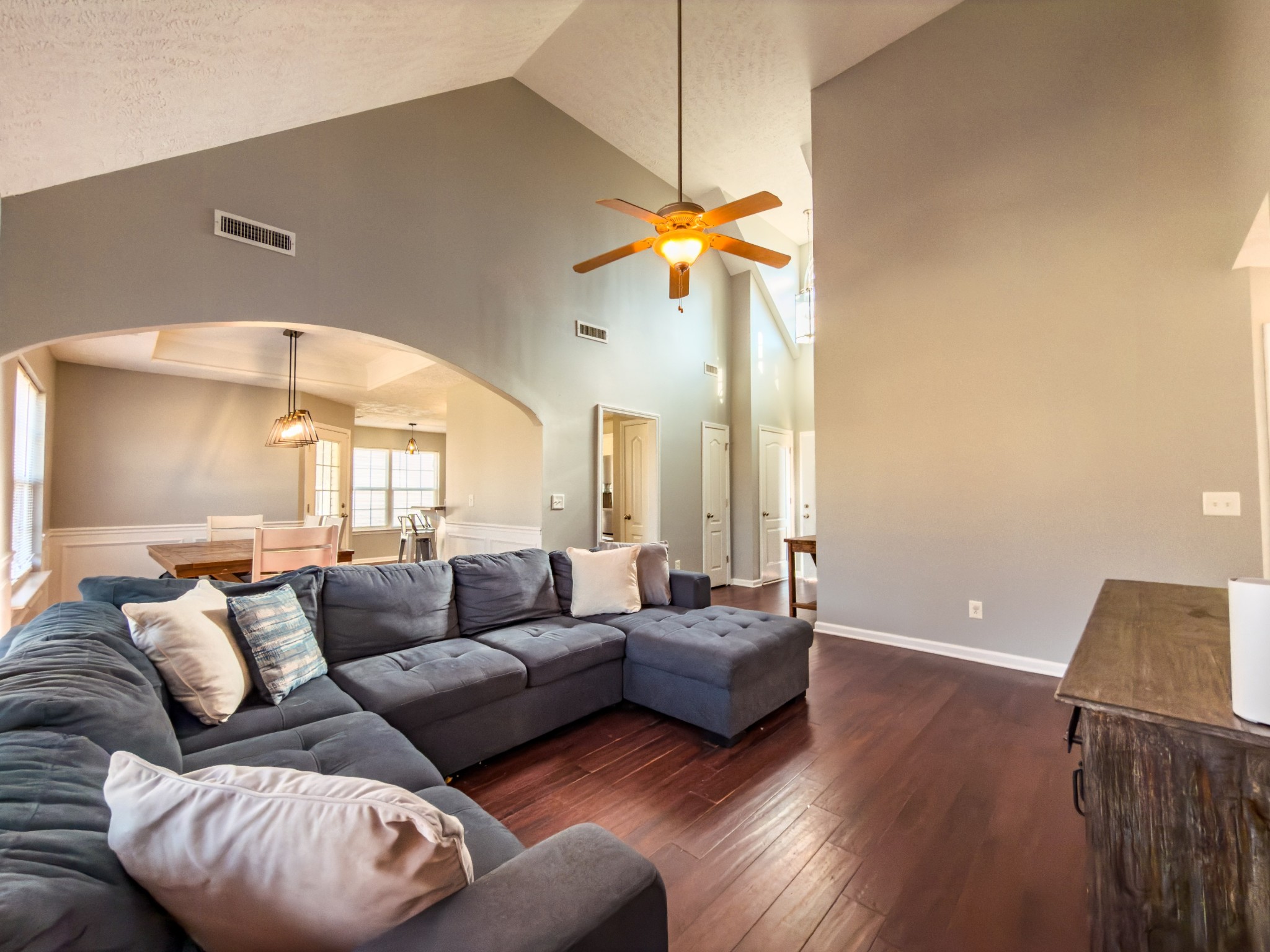 1122 Thompson Farms St