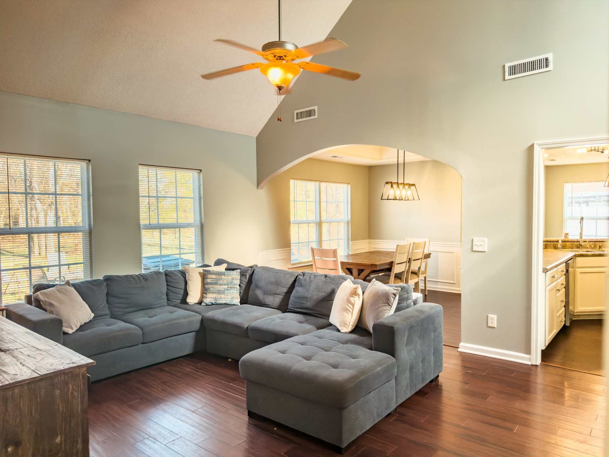 1122 Thompson Farms St