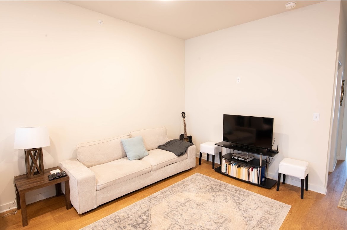 600 E Trinity Ln 210