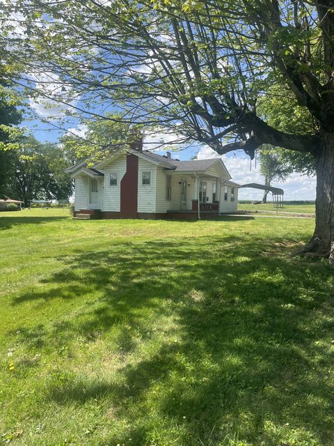 1107 W Church St Orlinda TN 37141