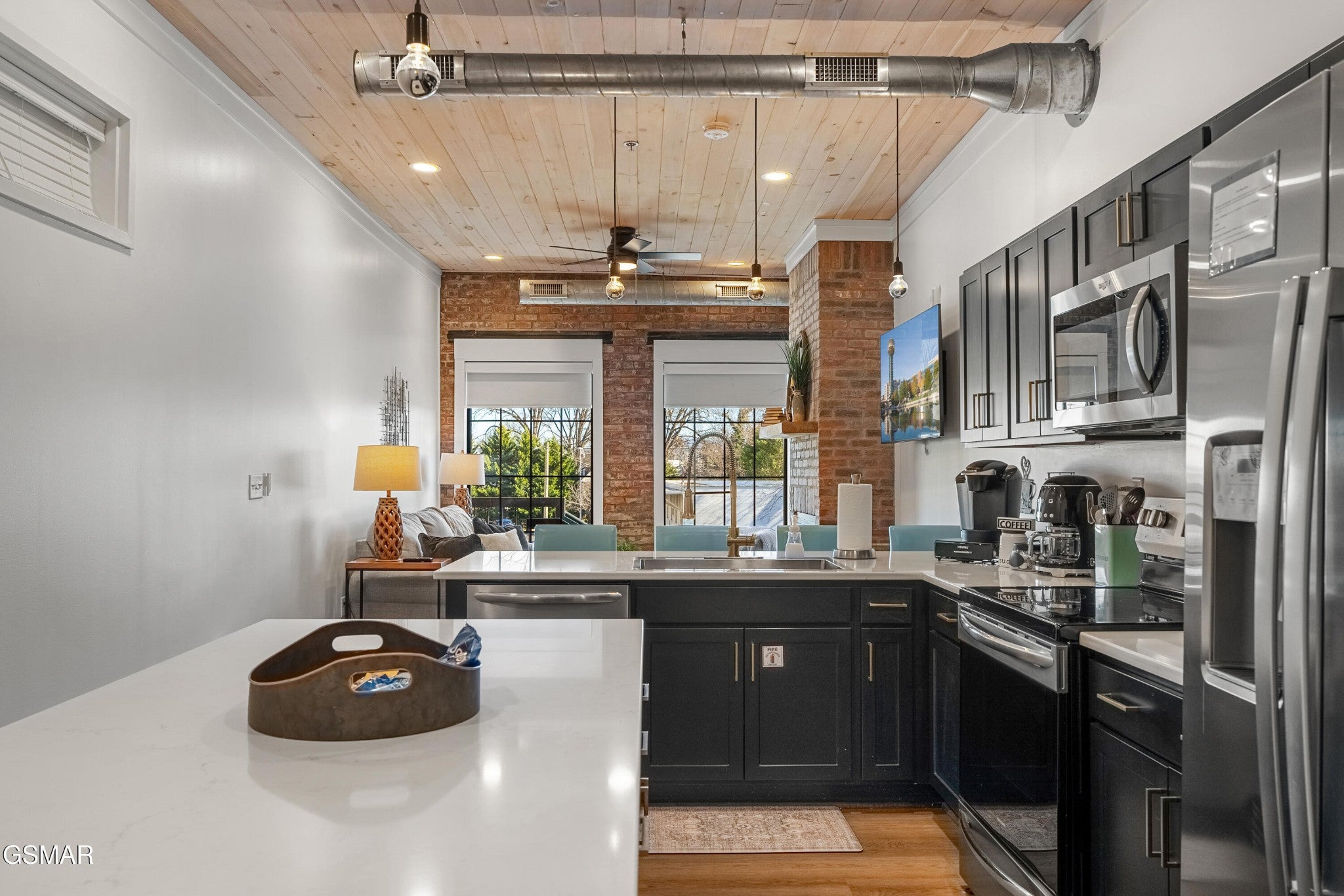 118 Court Avenue 4