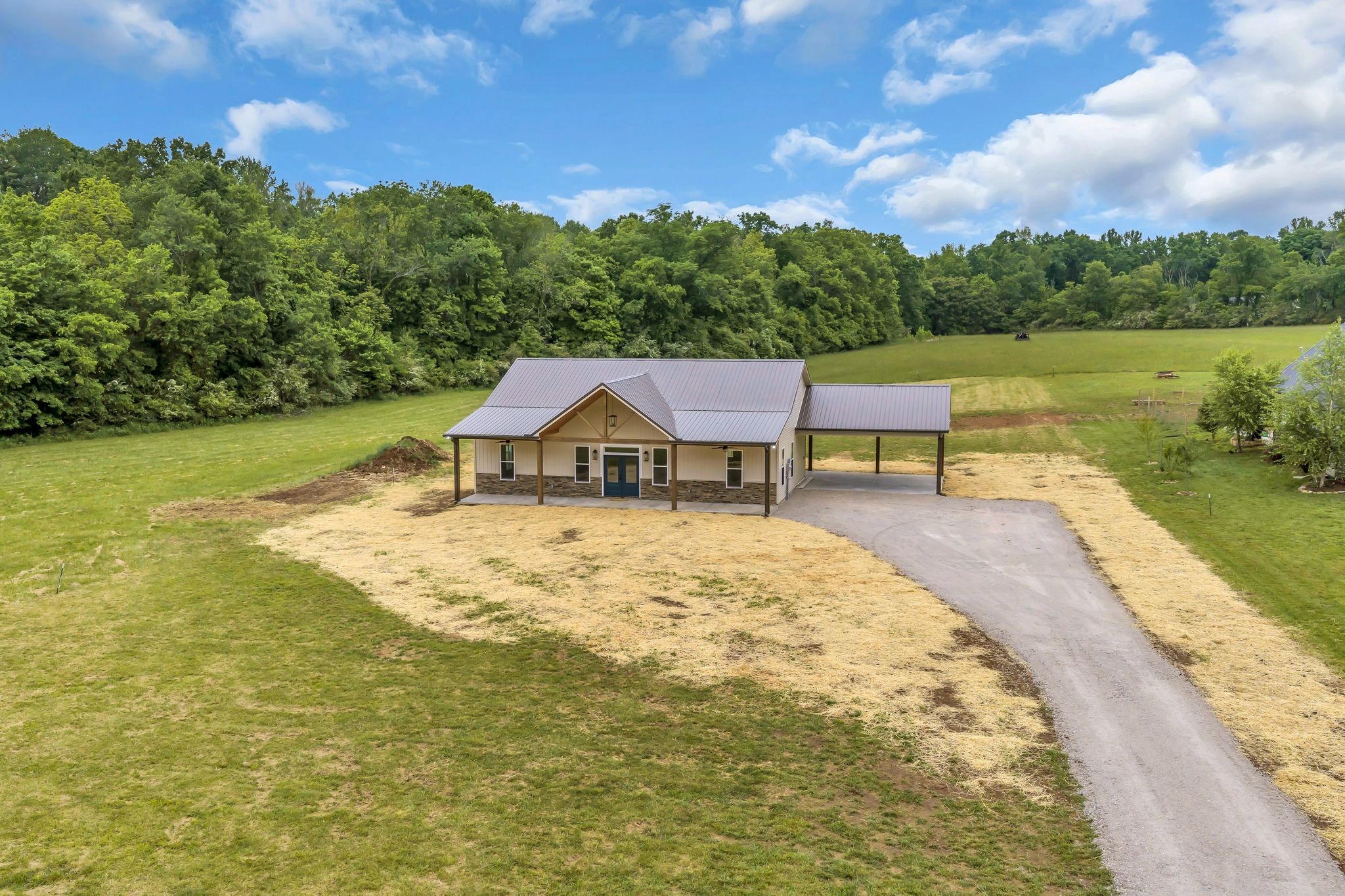 682 E Piney Rd E