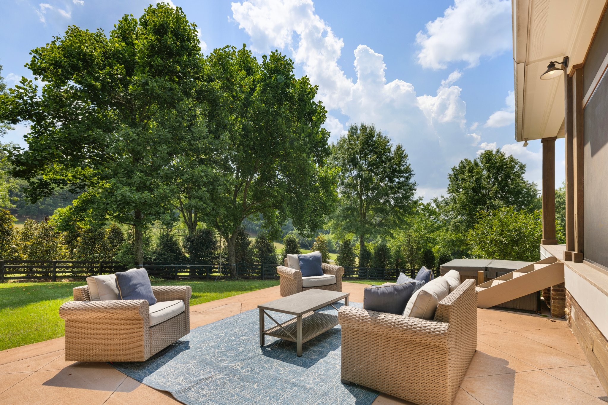 409 Lake Valley Dr