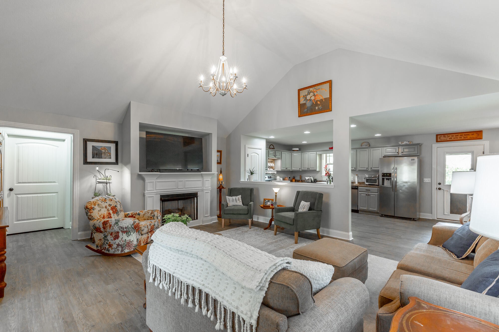 30 Hunting Ridge Circle