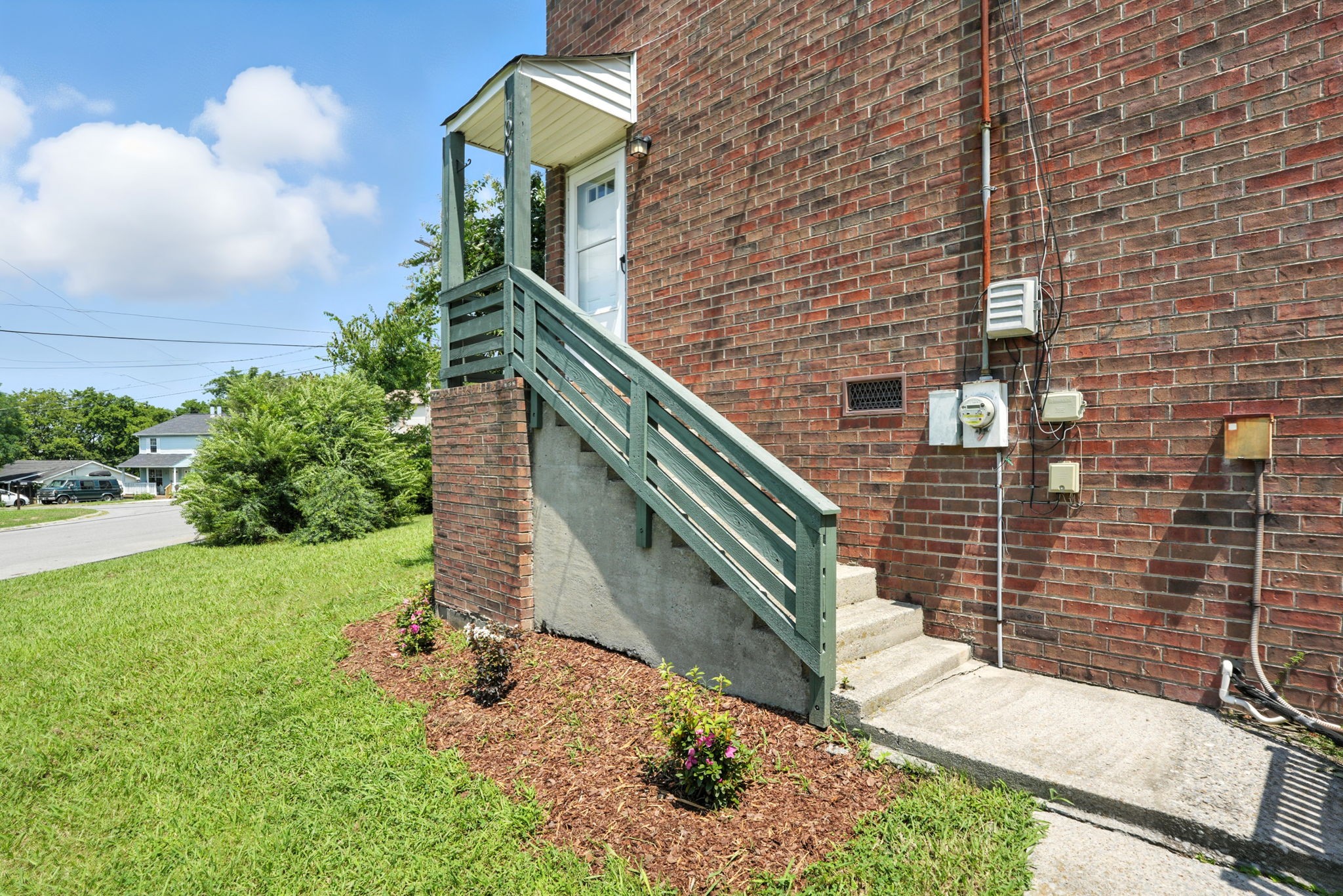 100 Minnette Ct