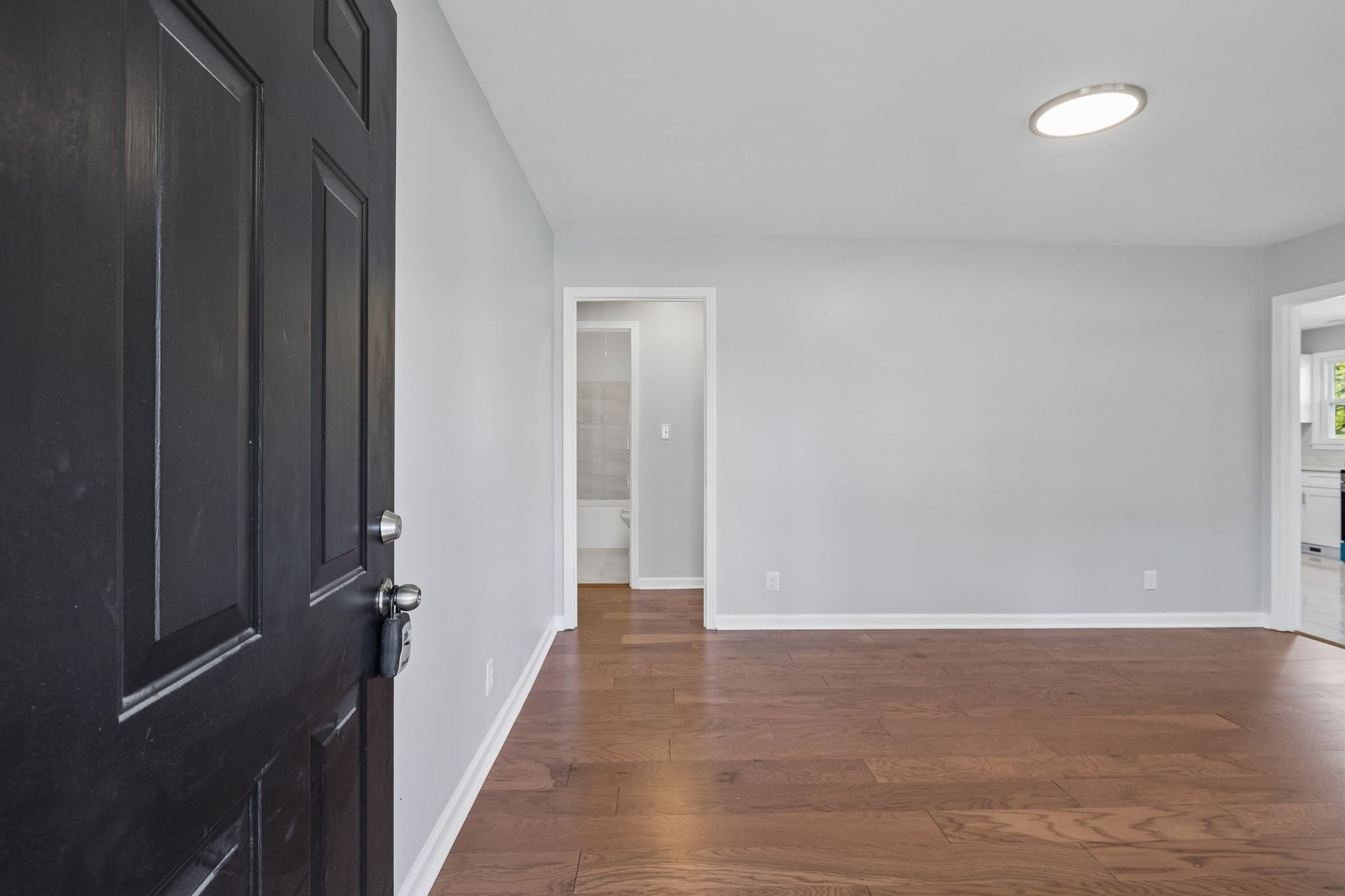 239 Raintree Dr