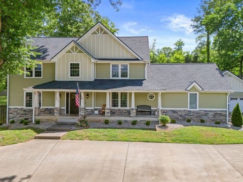807 River Run Clarksville TN 37043
