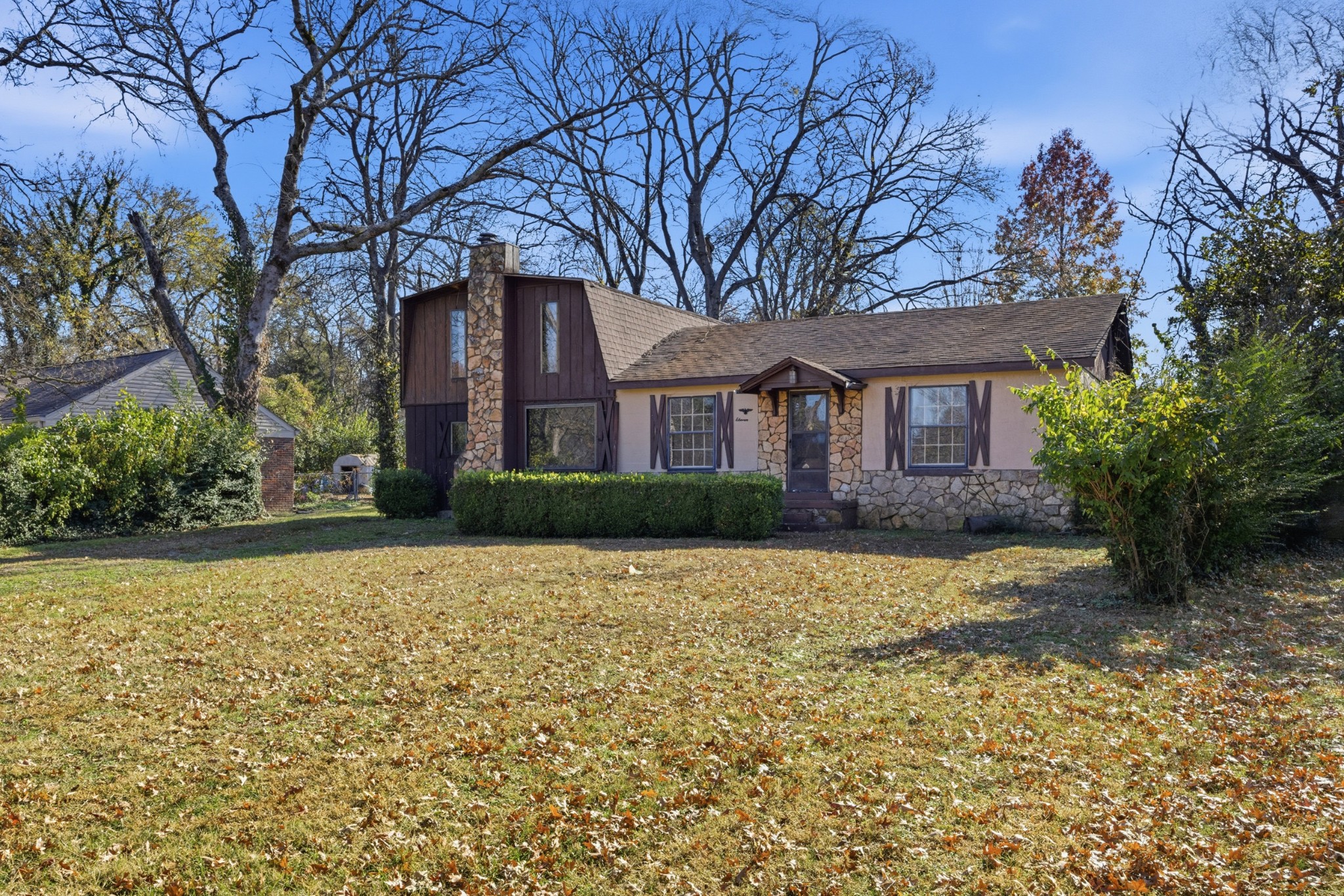 1128 Haysboro Ave