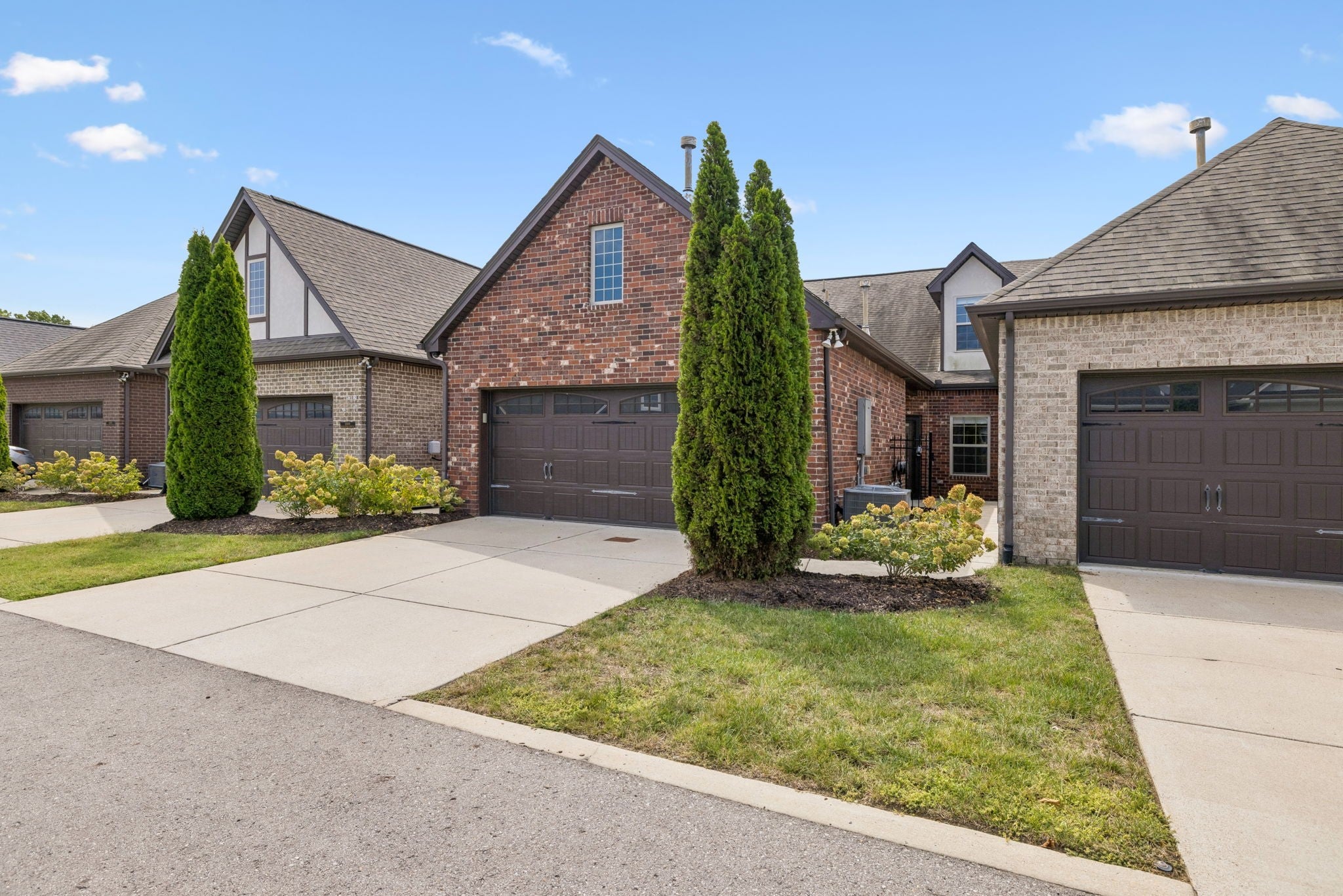 3005 Moultrie Cir