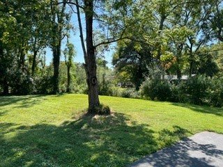 3-bed home for sale in Nashville, TN 37220, 5321 Overton Rd 5321 Overton Rd, Nashville TN 37220 3-bed home, photo 4 of 11