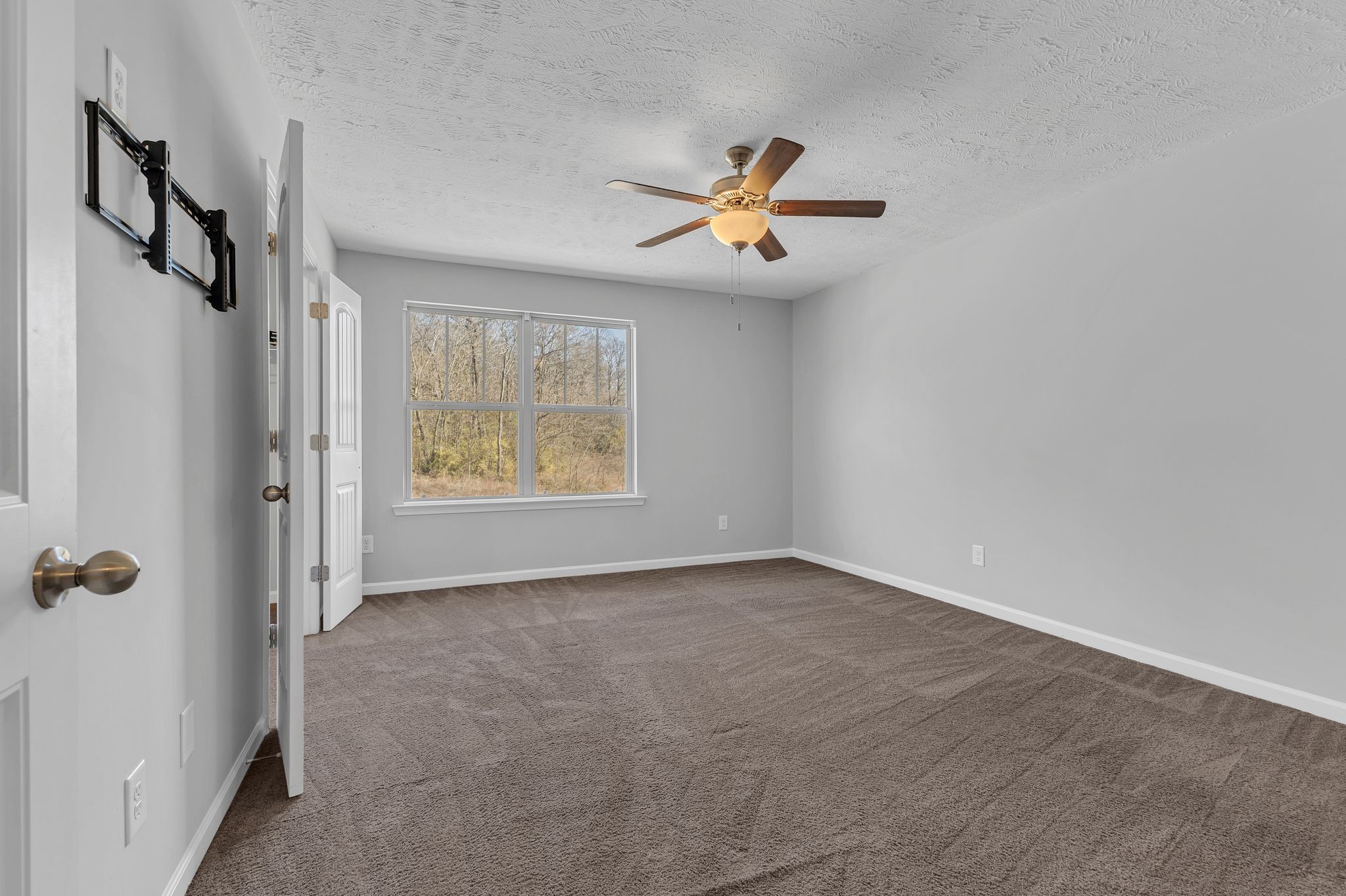 4002 Saddlecreek Way