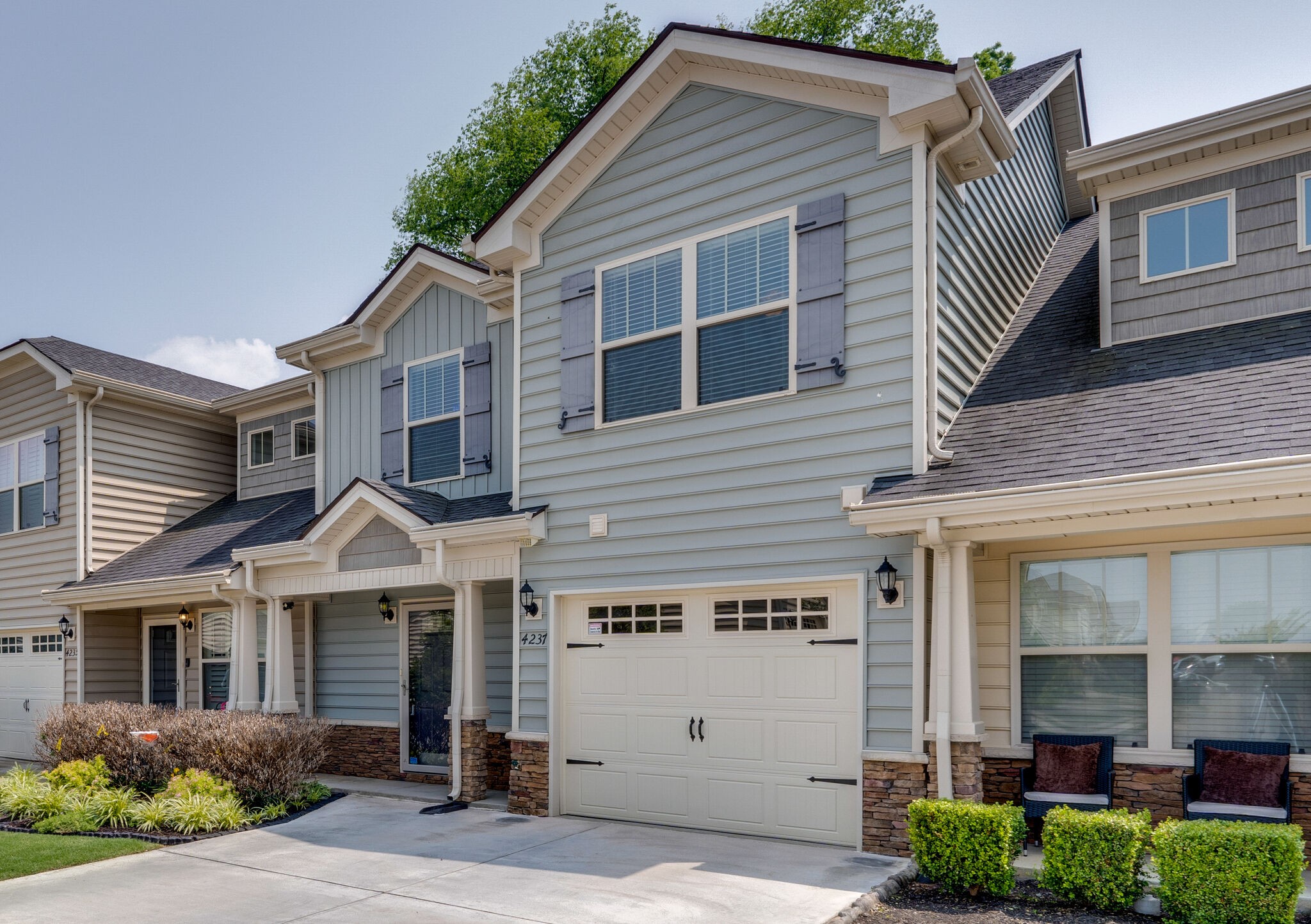 Photo 3 of 33 of 4237 Sunday Silence Way townhome