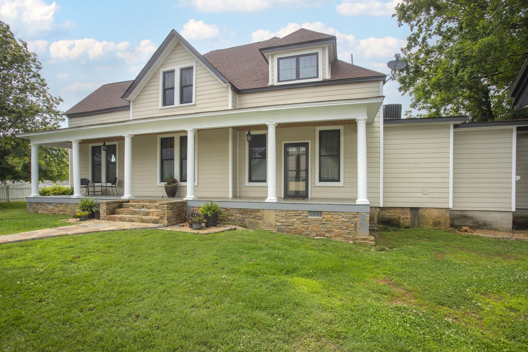 192 Webster Rd