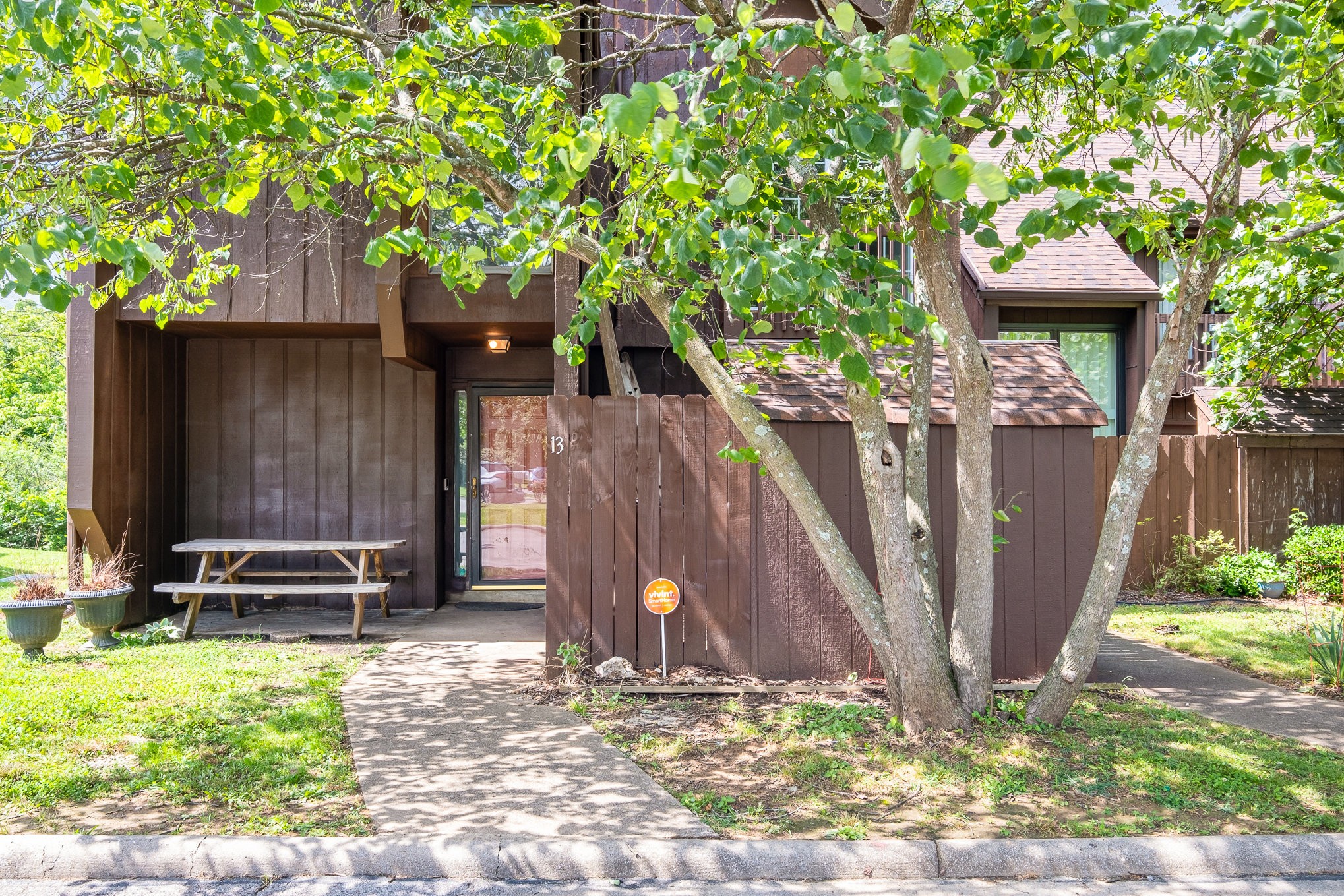 13 Hickory Ct