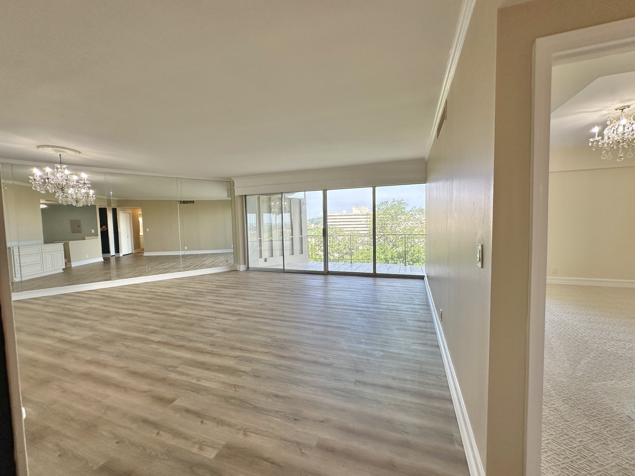 4215 Harding Pike 903