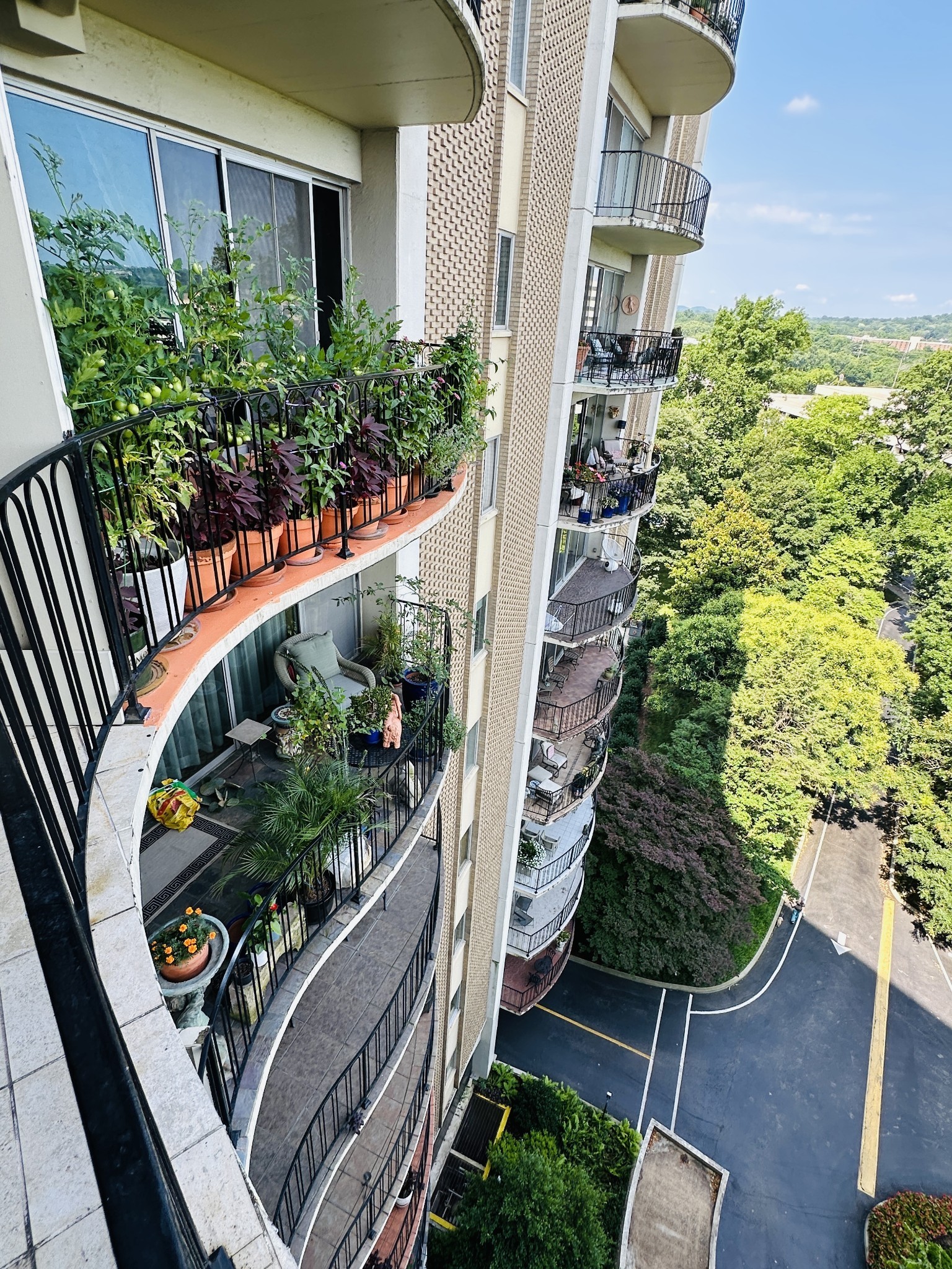 4215 Harding Pike 903