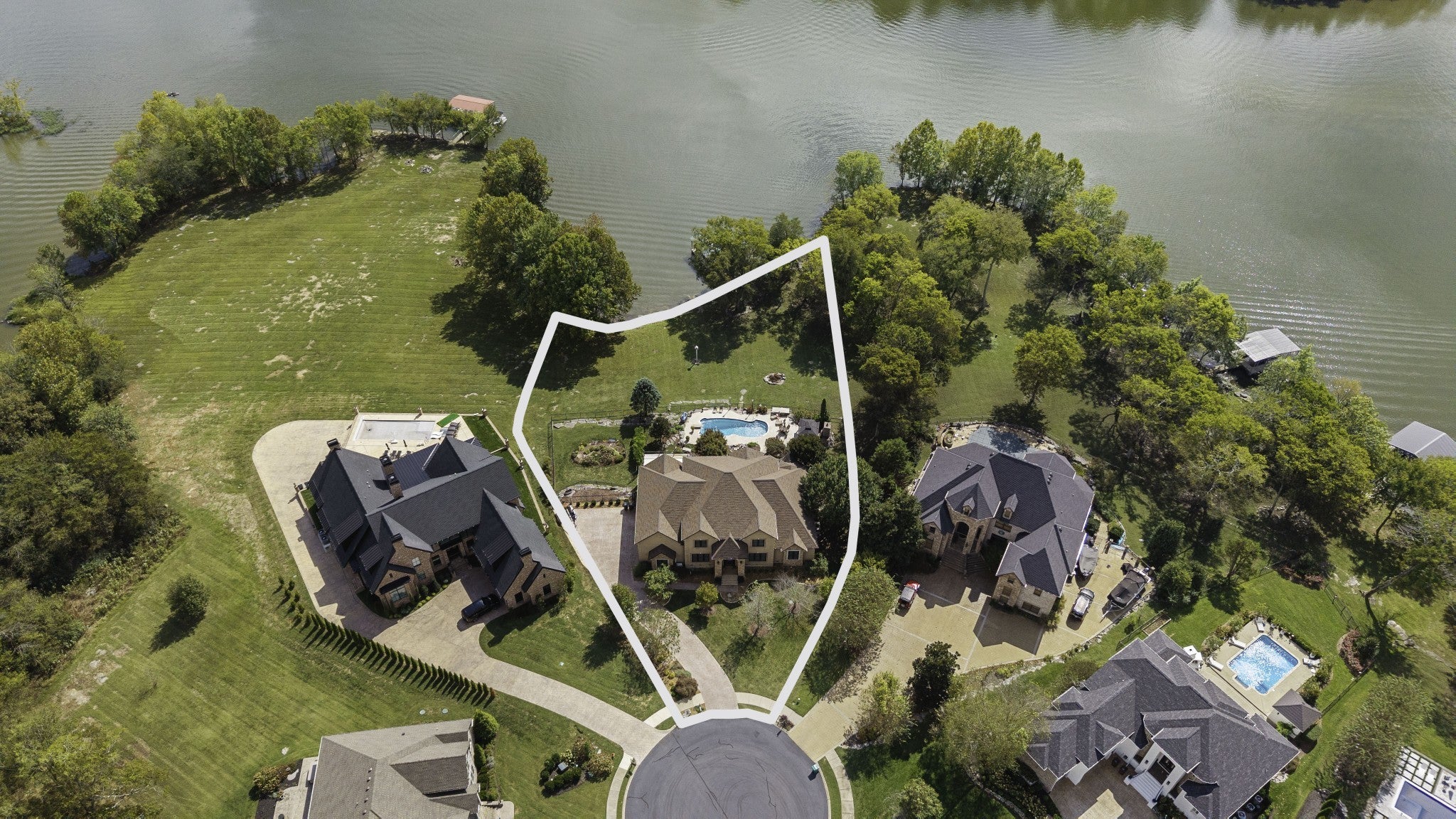 824 Stonebrook Dr