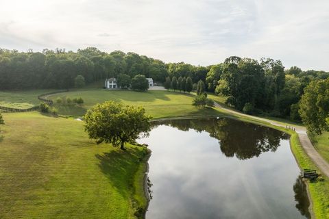 6737 Schwartz Way College Grove TN 37046