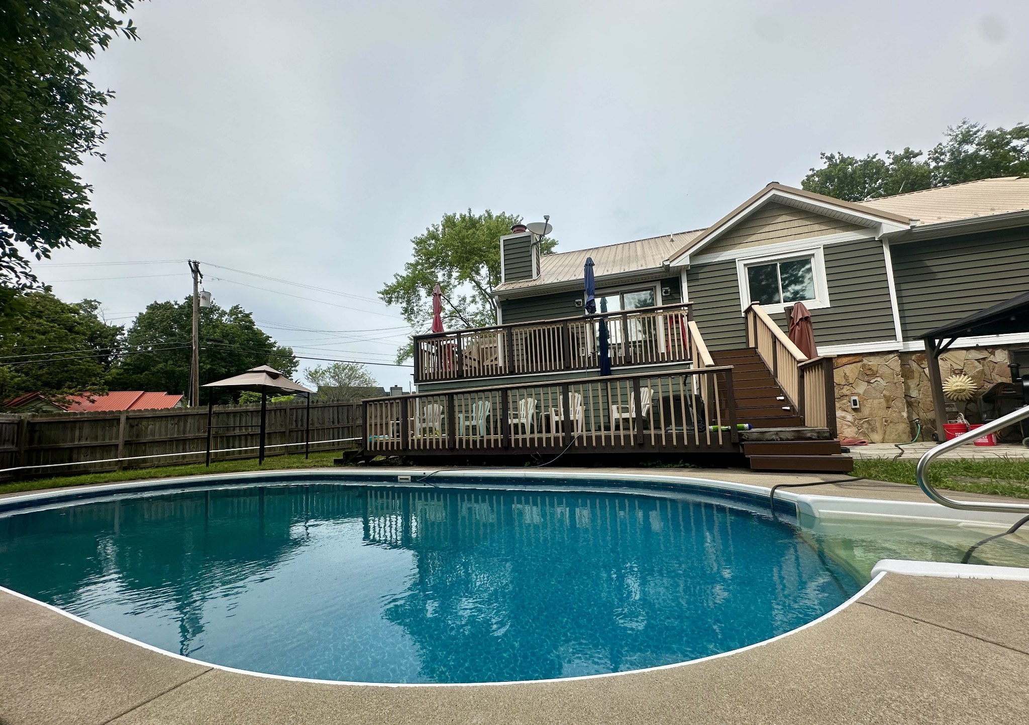 560 Magnolia Dr