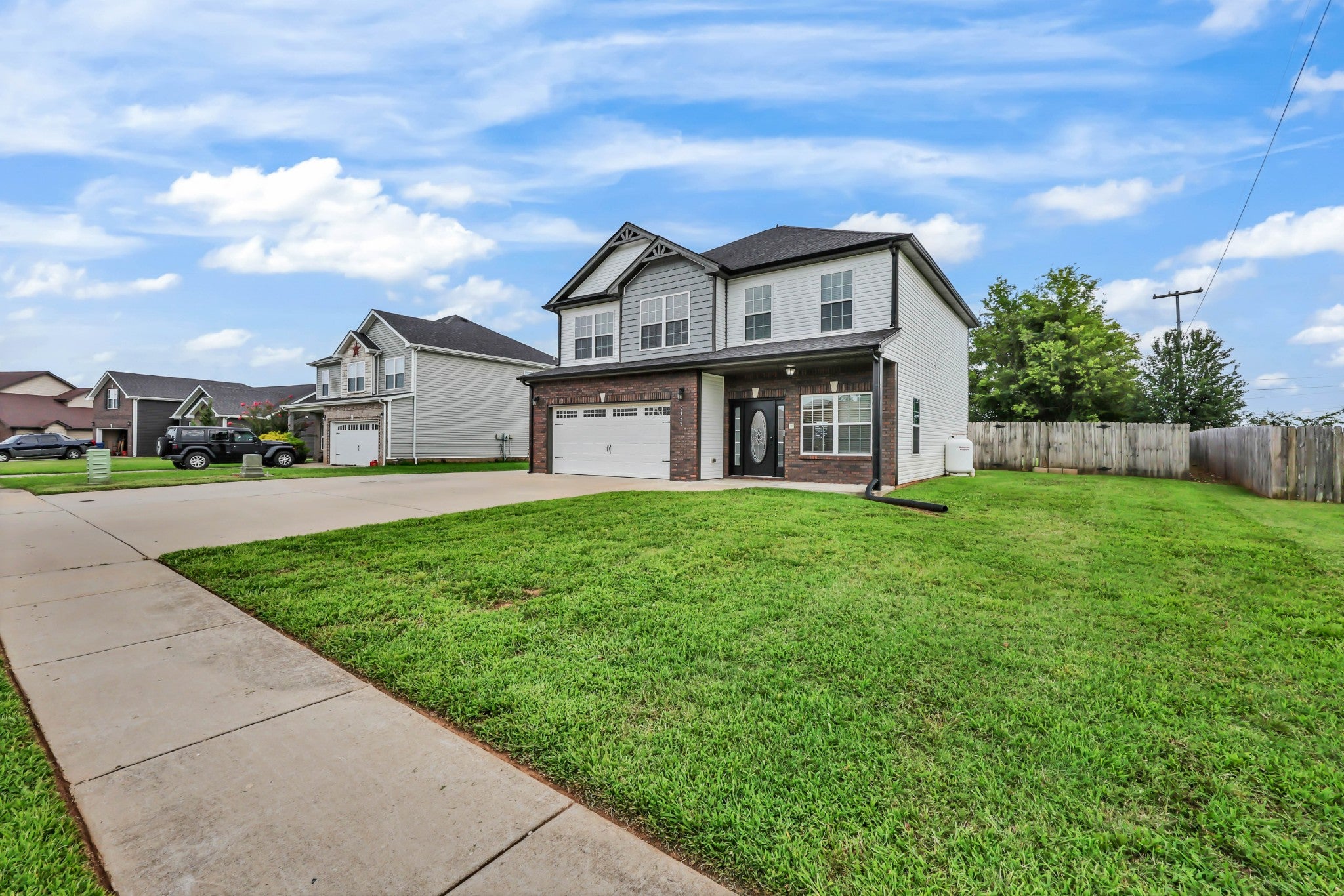 2428 Andersonville Dr
