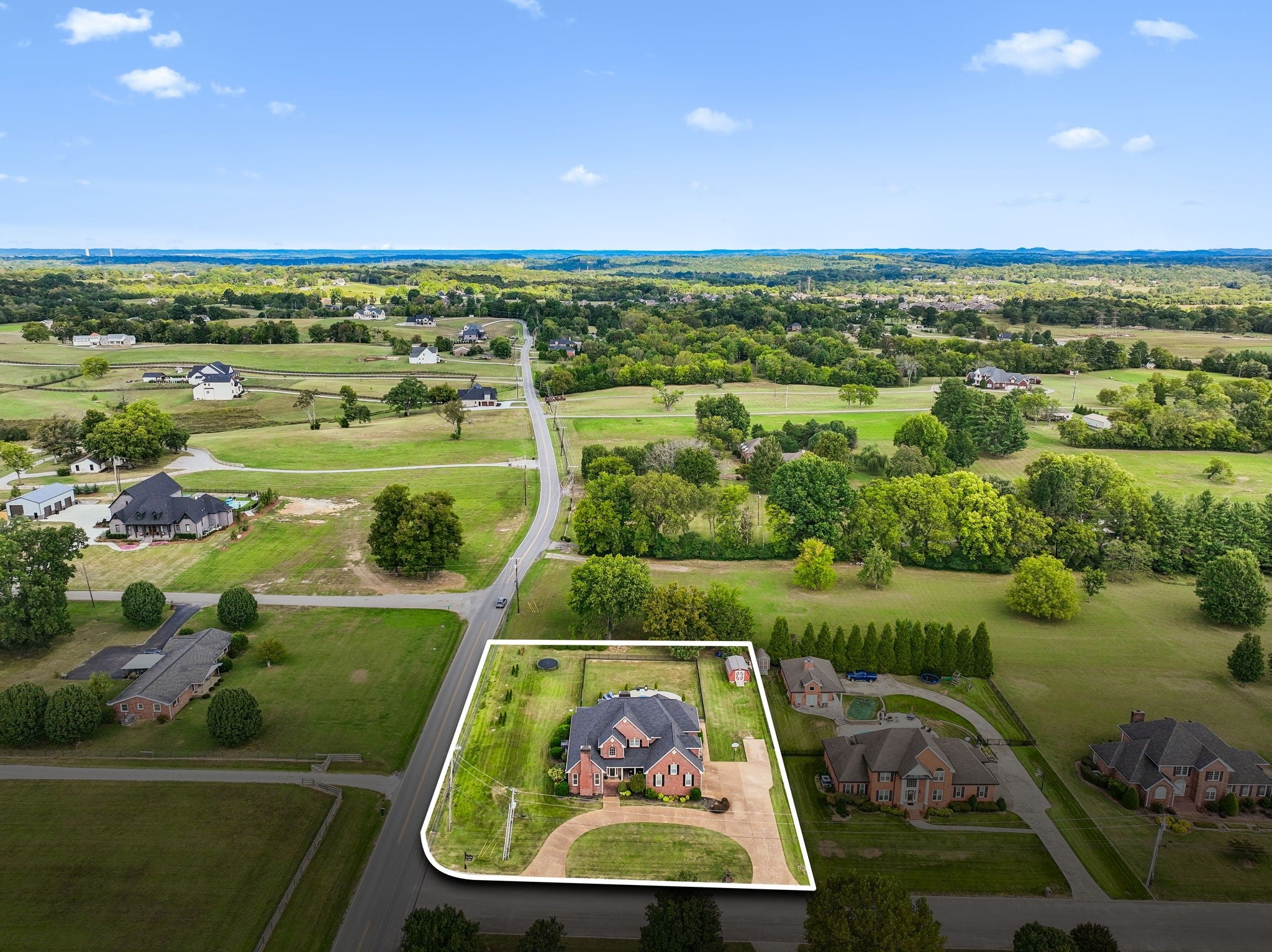 2401 W Clay Dr