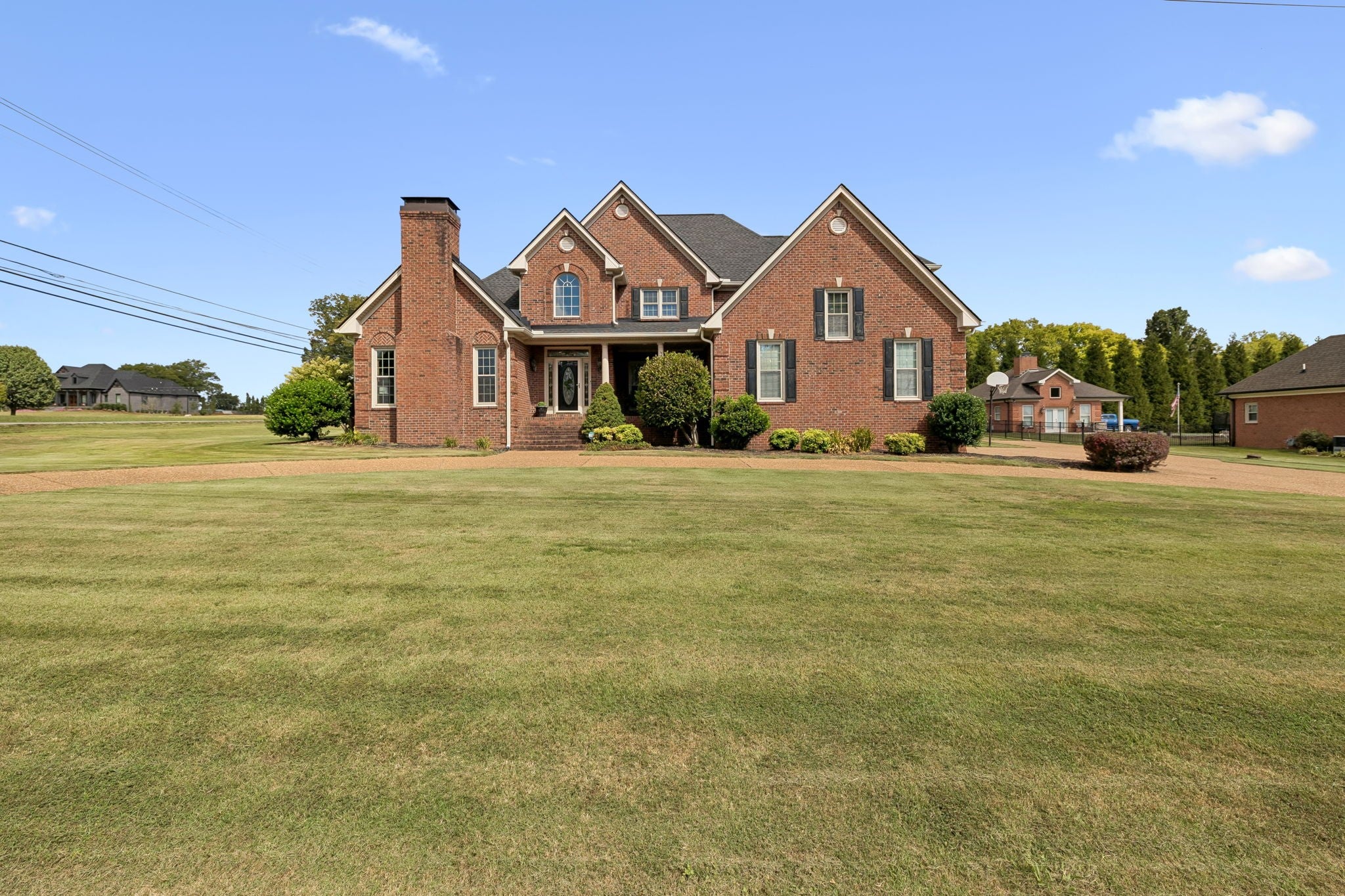 2401 W Clay Dr