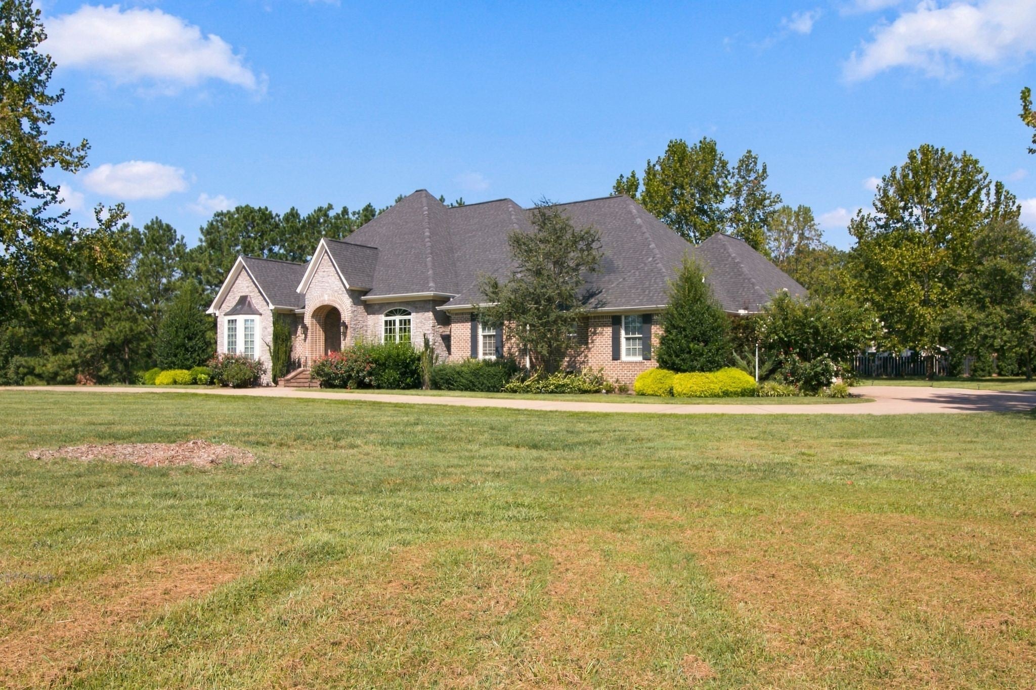 110 Fieldstone Dr