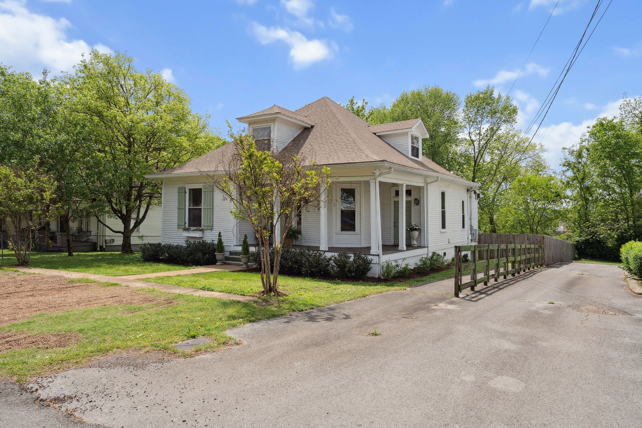 321 Elberta St