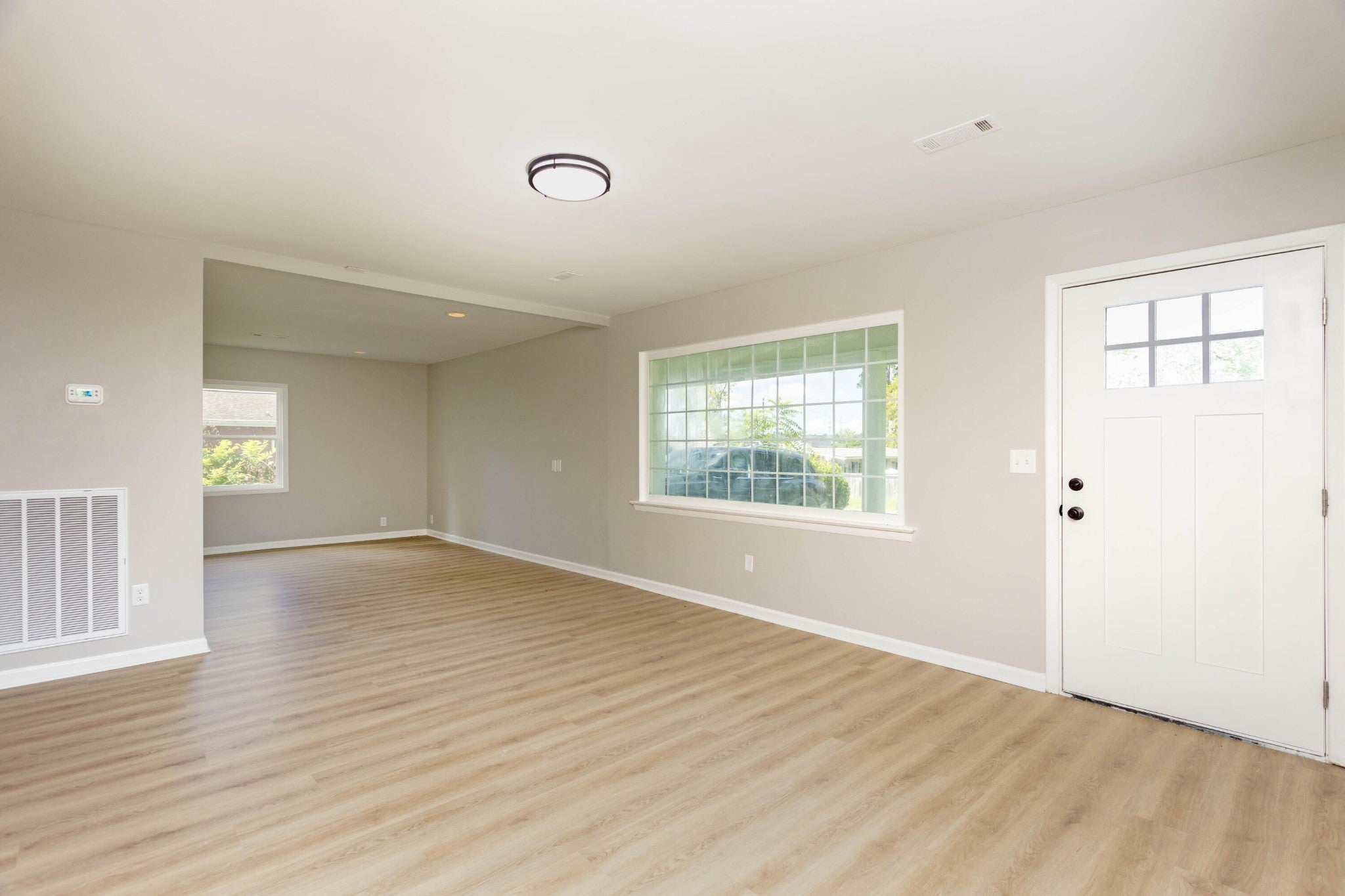 1606 Redwood Drive
