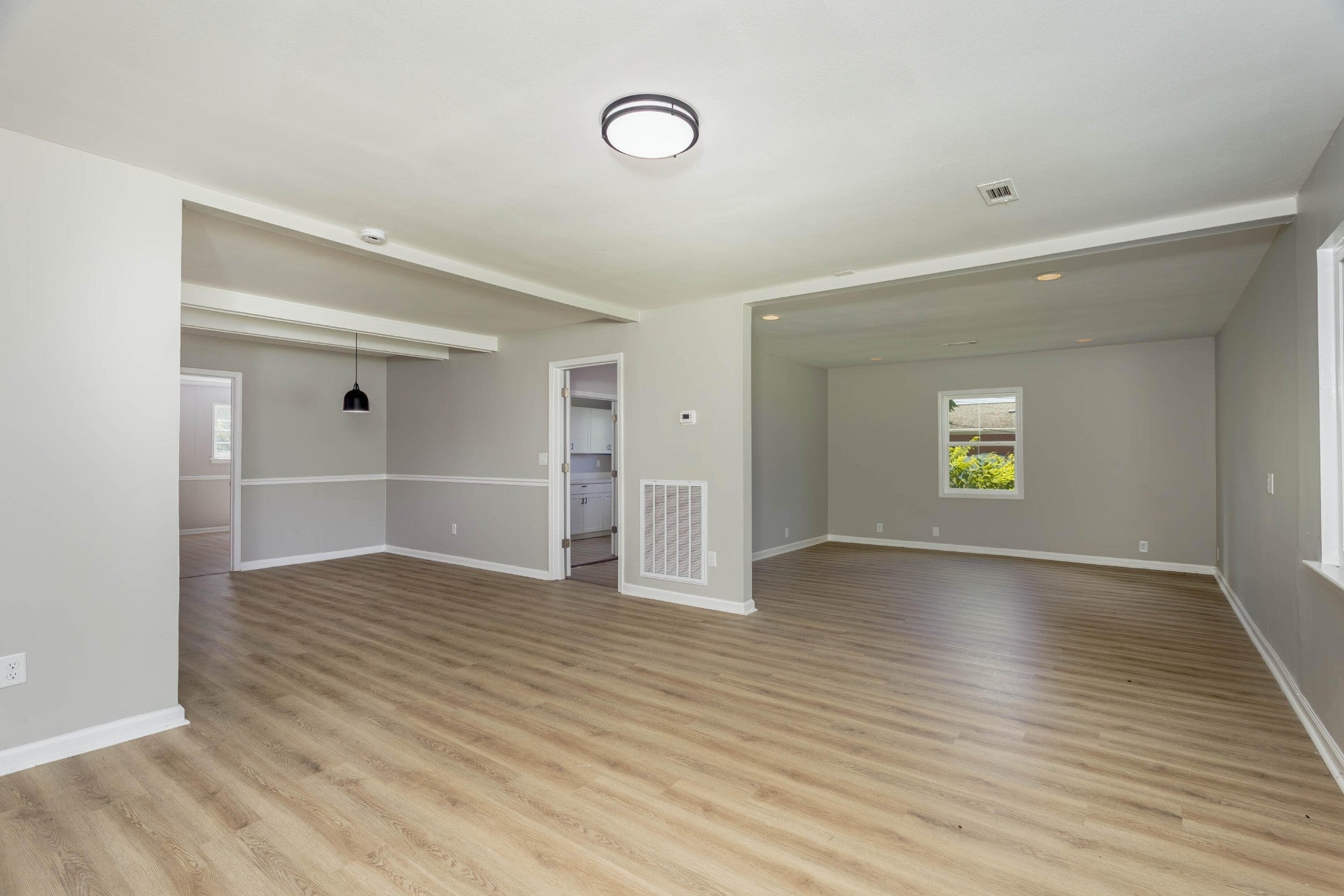 1606 Redwood Drive