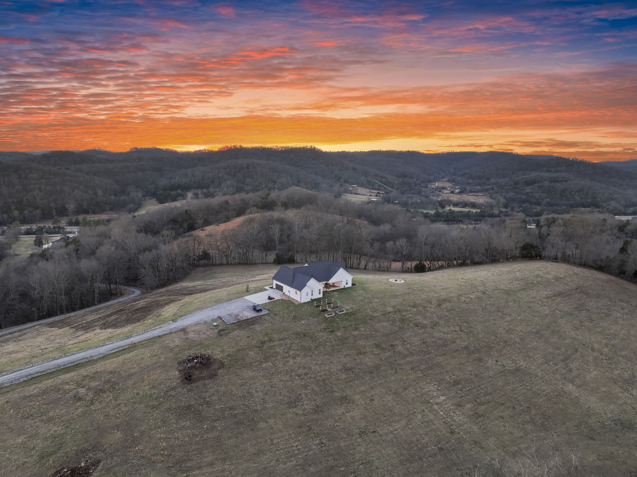 15991 Manchester Pike