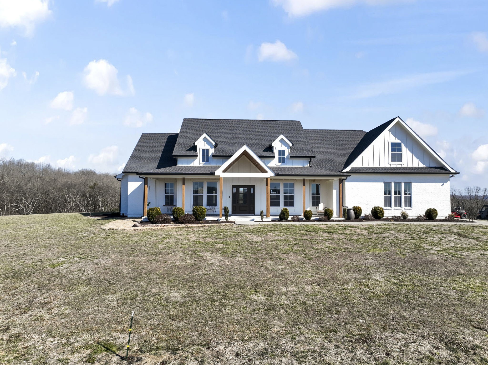 15991 Manchester Pike