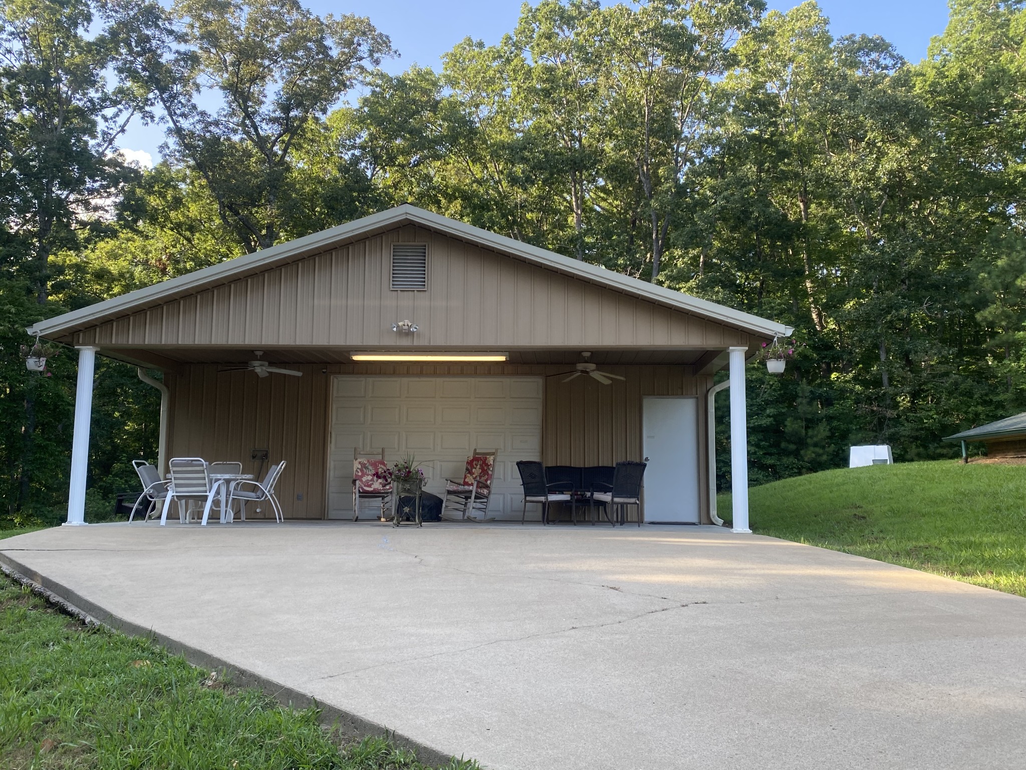 6010 HWY 70W