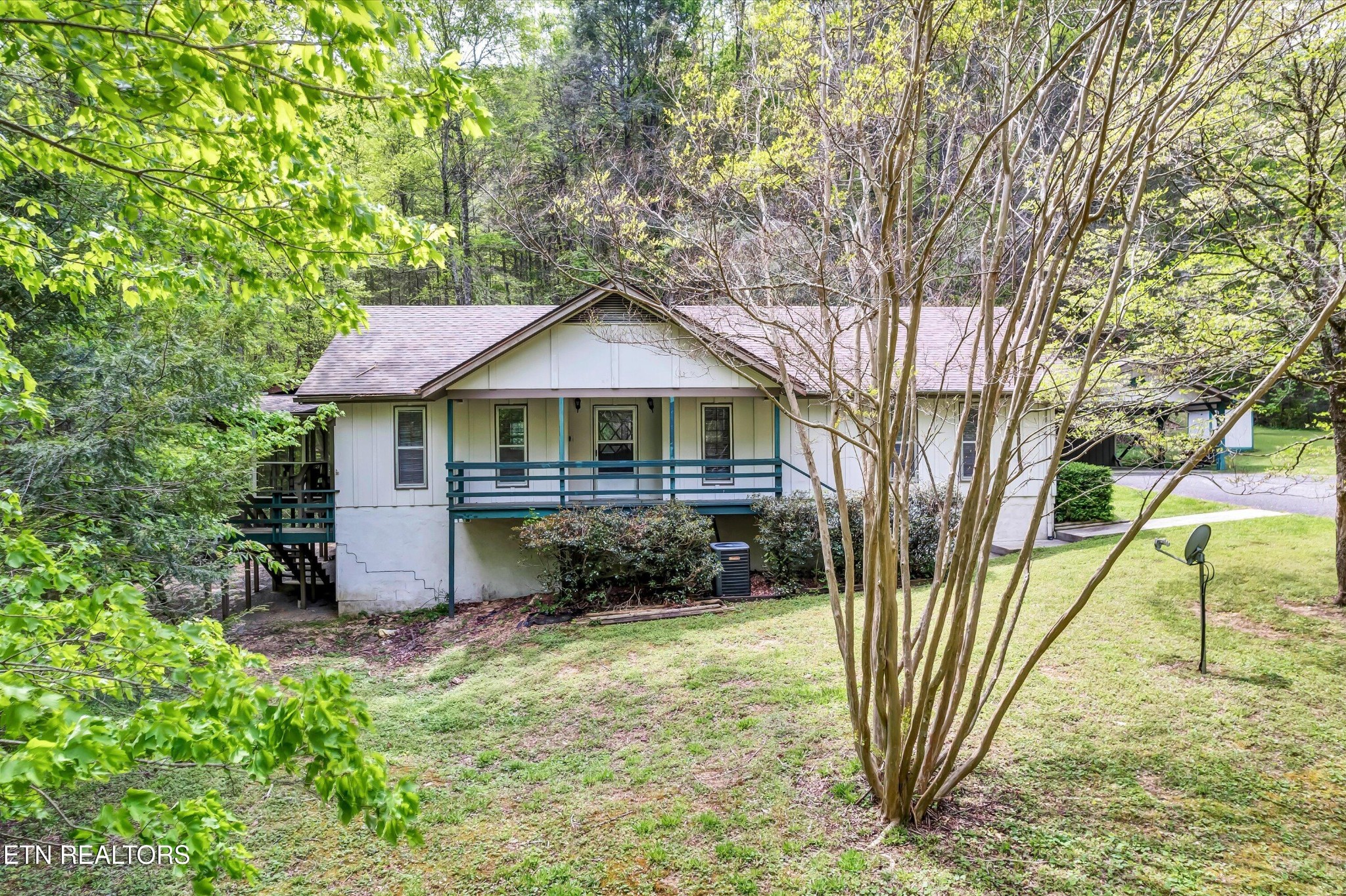 3178 N Clear Fork Rd