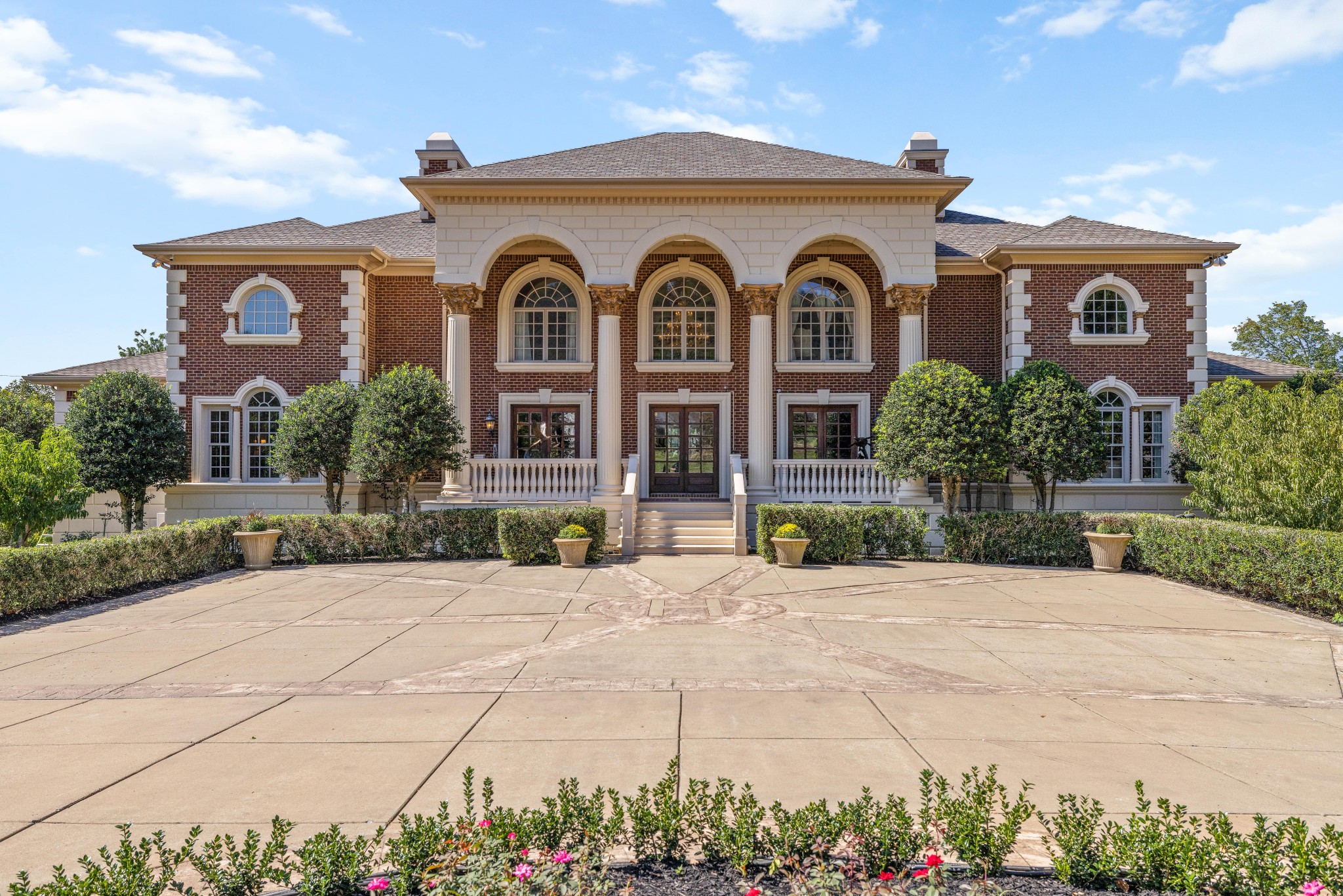 109 Woodward Hills Pl