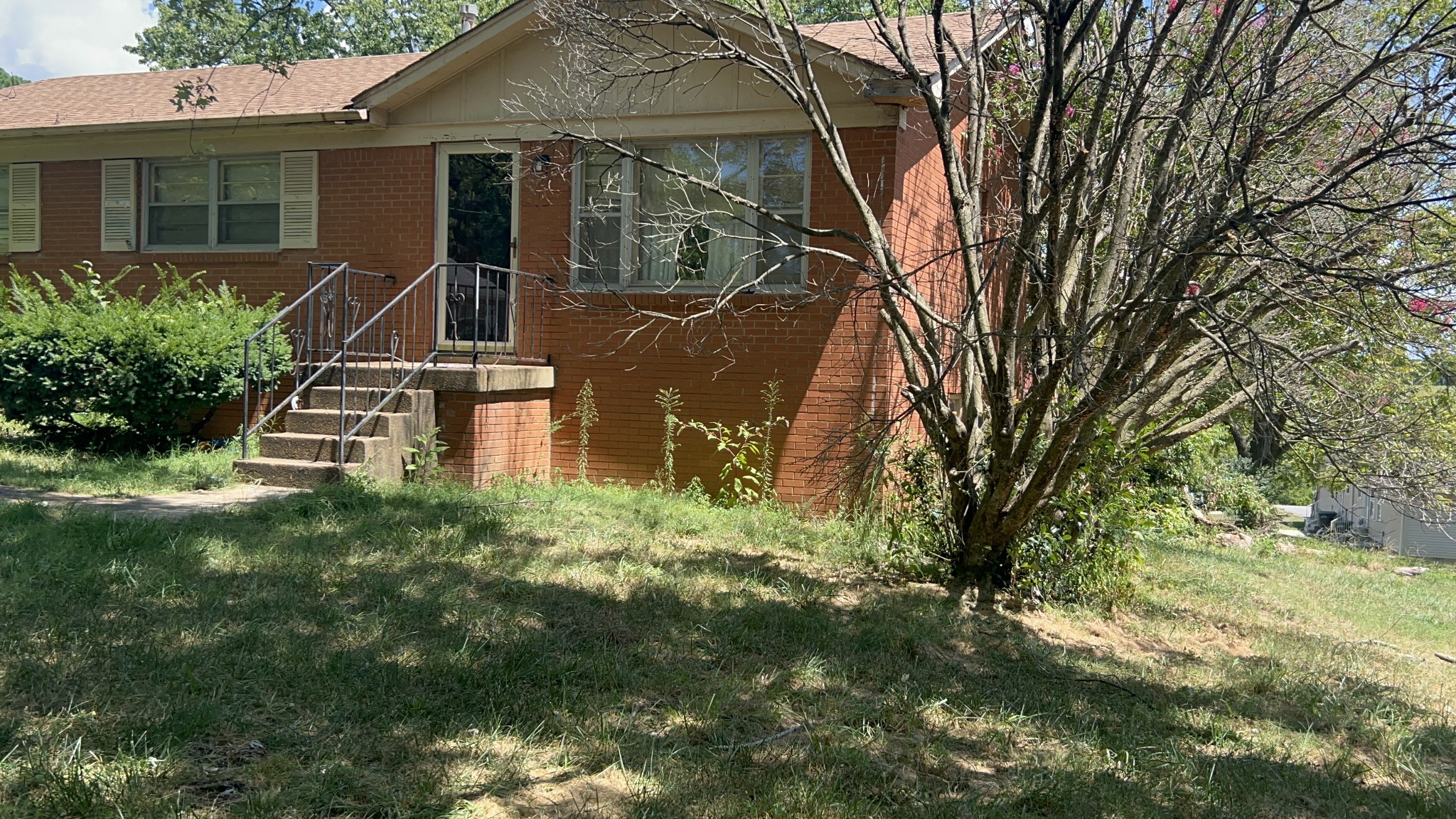 View Springfield, TN 37172 house