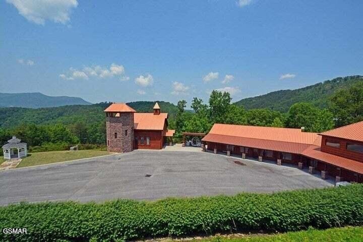 1740 High Rock Way
