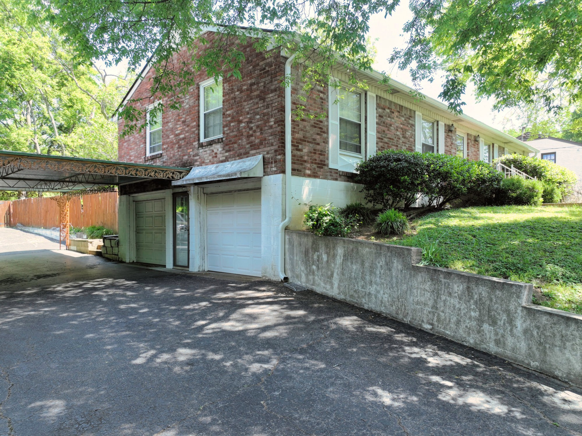 352 Blackman Rd