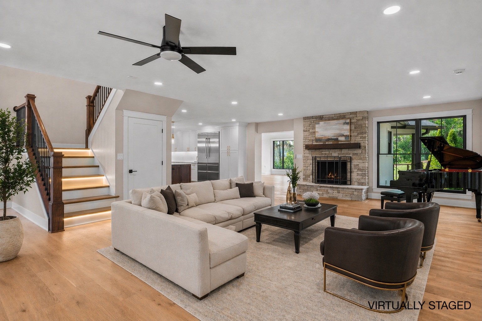 1235 Carl Seyfert Memorial Dr