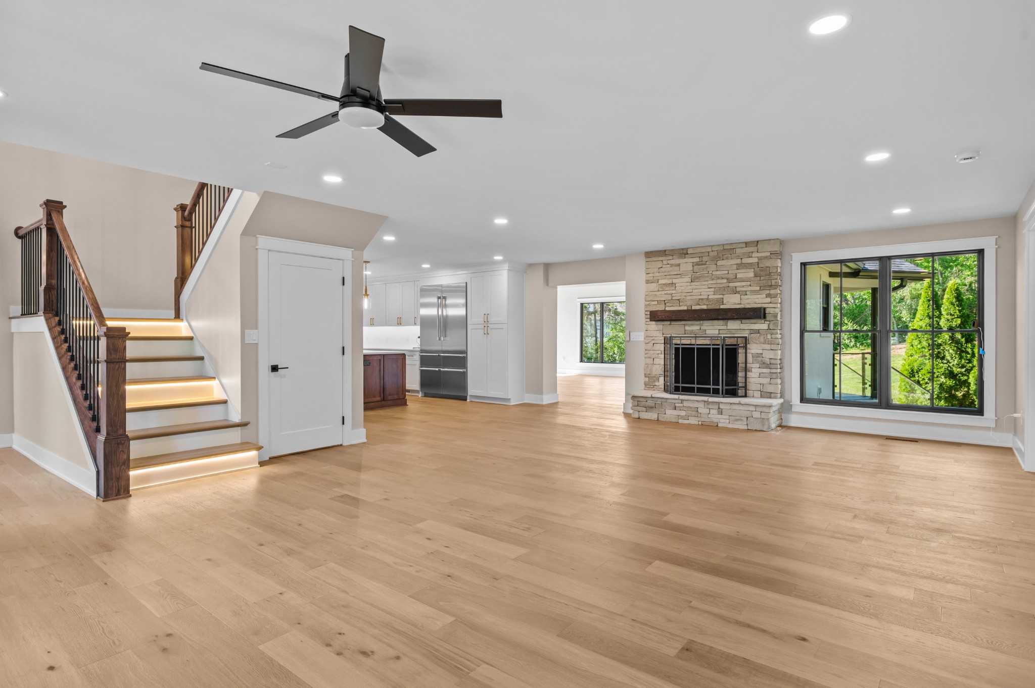 1235 Carl Seyfert Memorial Dr