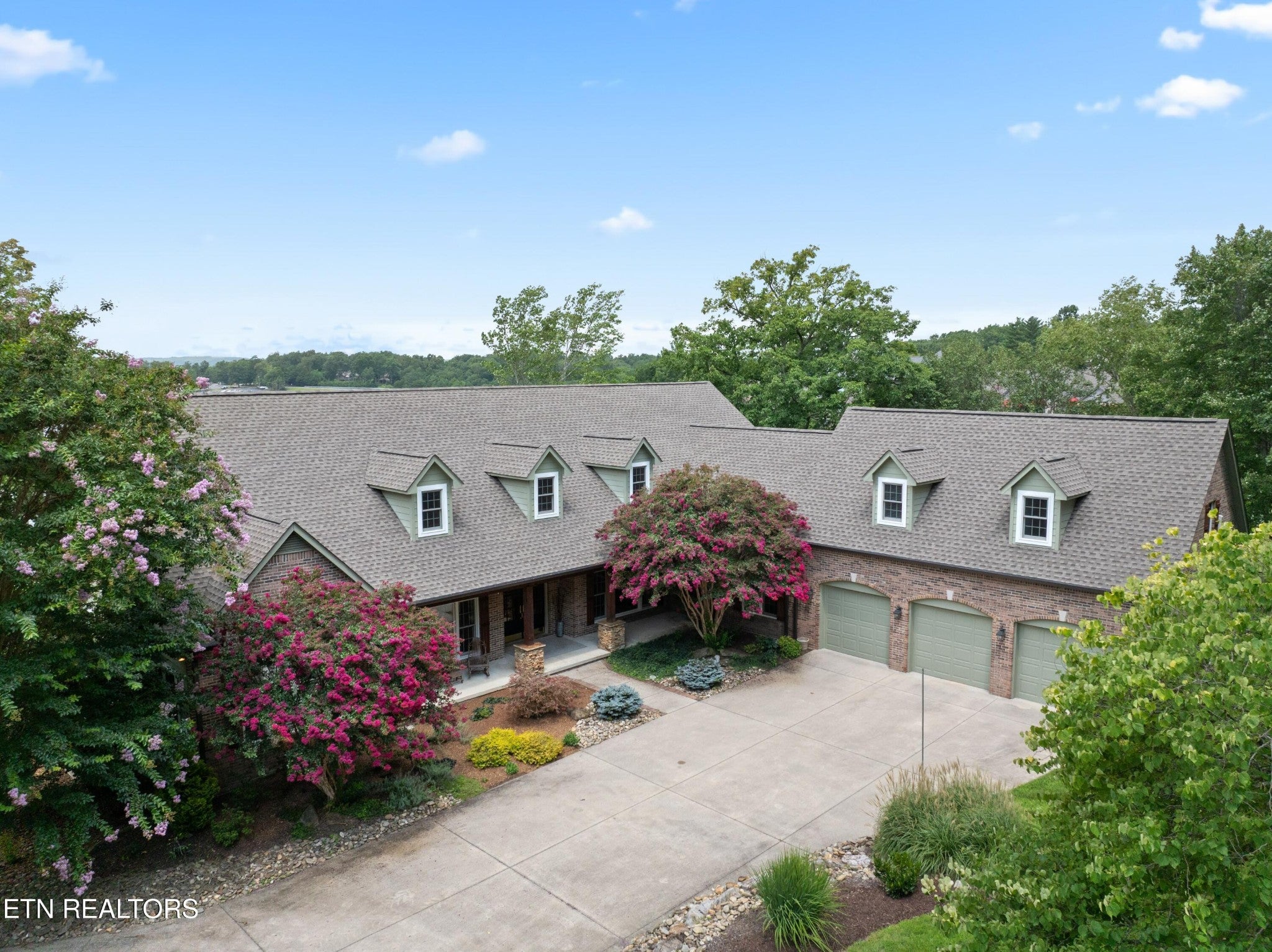 16 Milnor Circle