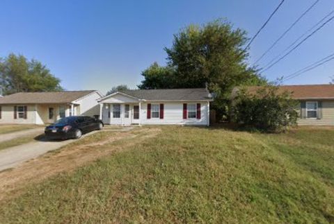 1058 Shadow Ridge Ave Oak Grove KY 42262