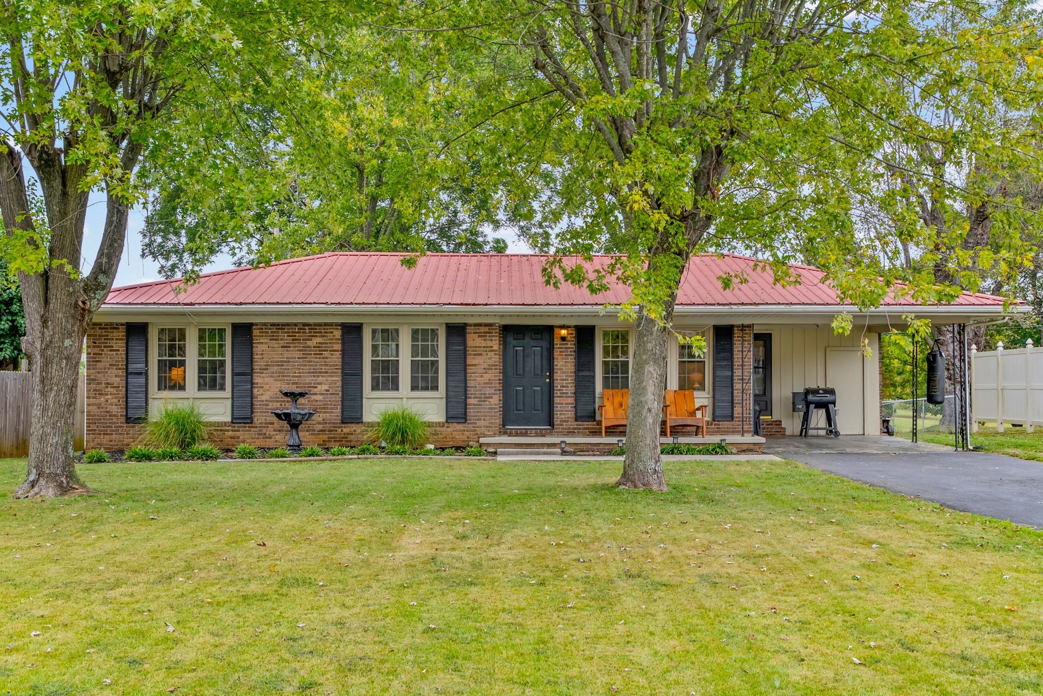 426 Colonial Ter