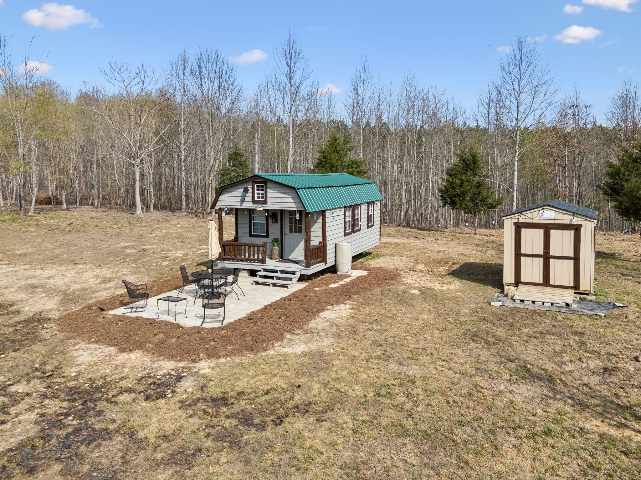 499 Golden View Ln