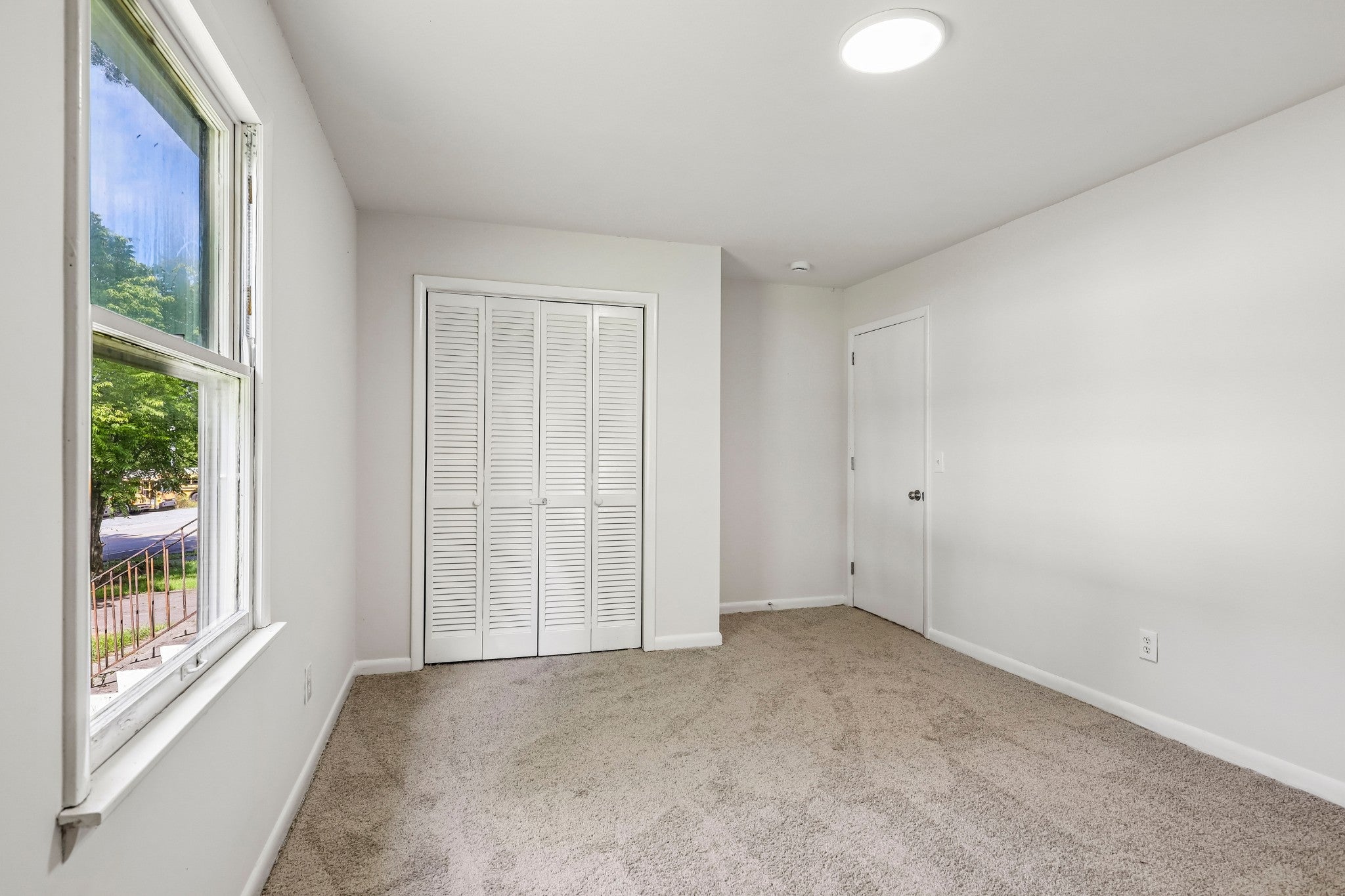 510 W Adams St