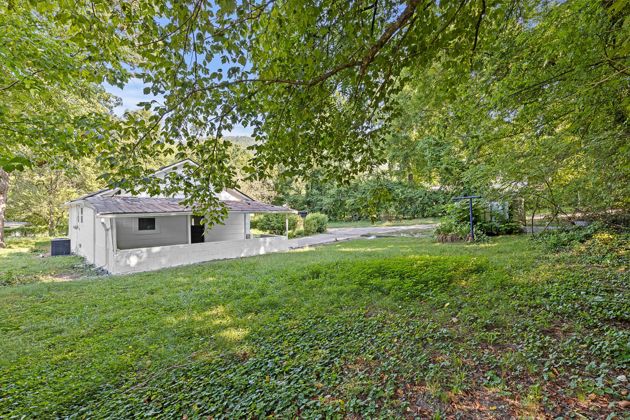10 Kellys Ferry Avenue